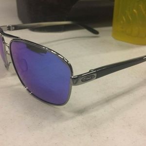 Oakley Sanctuary sunglasses
